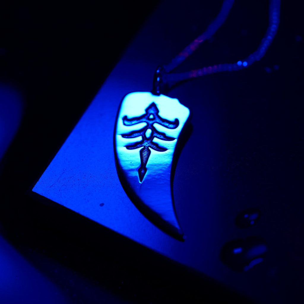 Vista completa de Hunter Sigil Necklace
