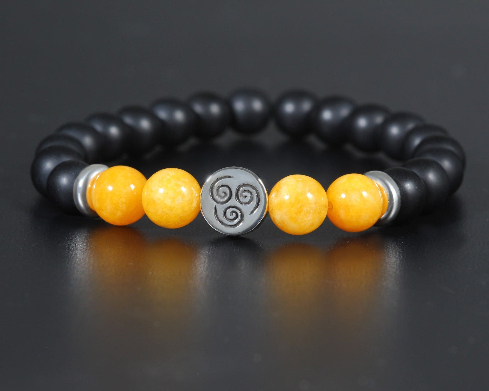 Kaze Bracelet en plata de ley con símbolo de aire, ónix negro y cuentas de ágata amarilla